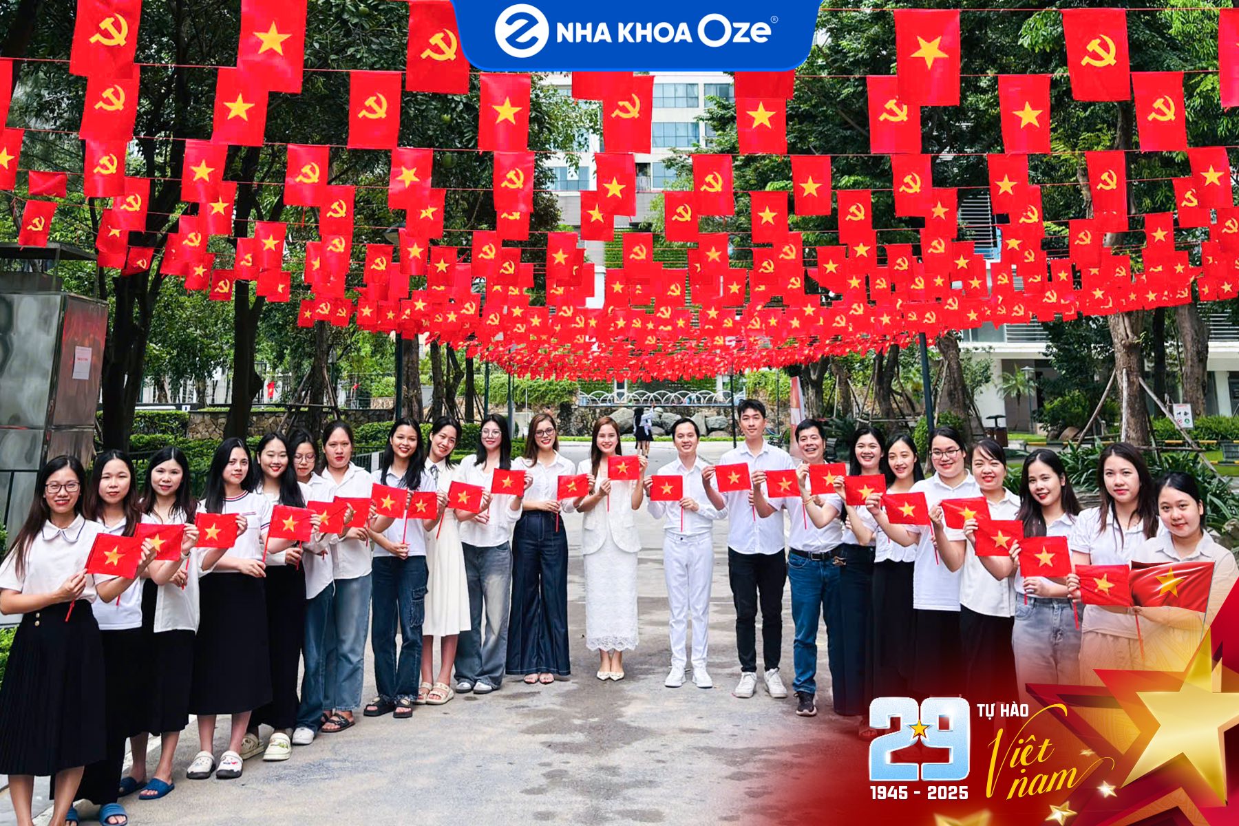 NHA KHOA OZE RỰC RỠ SẮC ĐỎ SAO VÀNG, TƯNG BỪNG MỪNG ĐẠI LỄ